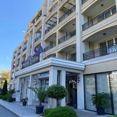 Private By The Sea With A Large Terrace In Hotel! Appartamento