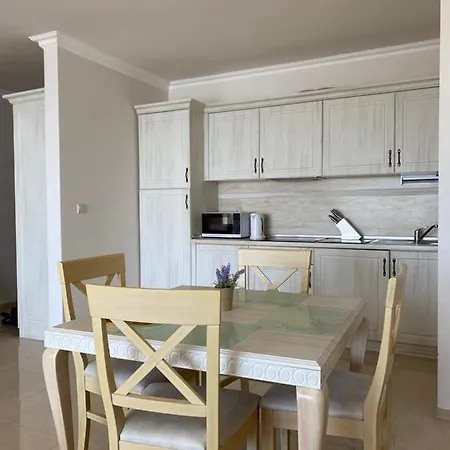 Private By The Sea With A Large Terrace In Hotel! Appartamento *