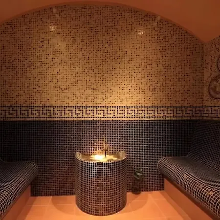 Private By The Sea With A Large Terrace In Hotel! Appartamento *