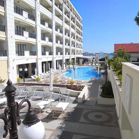 Private By The Sea With A Large Terrace In Hotel! Appartamento Pomorie