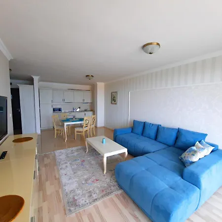 Private By The Sea With A Large Terrace In Hotel! Appartamento *