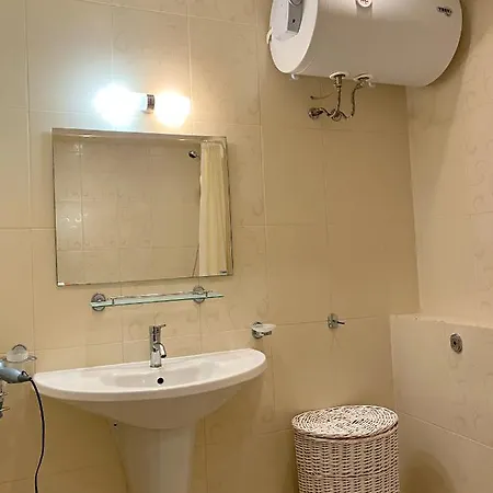 Private By The Sea With A Large Terrace In Hotel! Appartamento