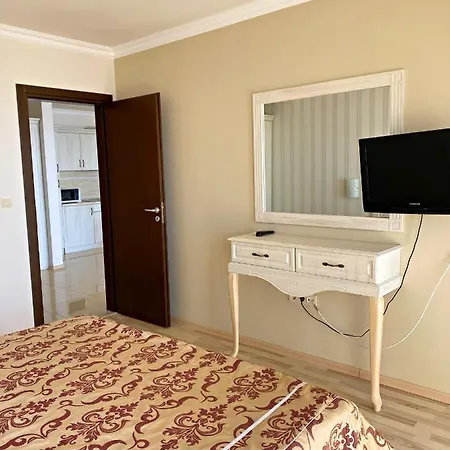 Private By The Sea With A Large Terrace In Hotel! Appartamento *