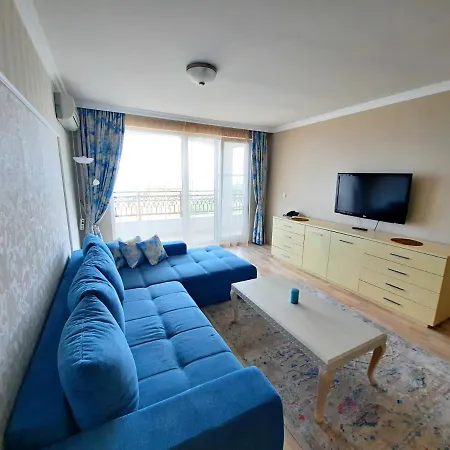 Private By The Sea With A Large Terrace In Hotel! Appartamento