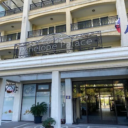 Private By The Sea With A Large Terrace In Hotel! Apartman Pomorie