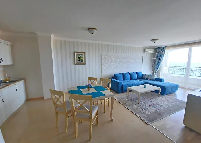 Private By The Sea With A Large Terrace In Hotel! *