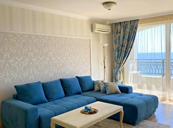 Private By The Sea With A Large Terrace In Hotel! 公寓