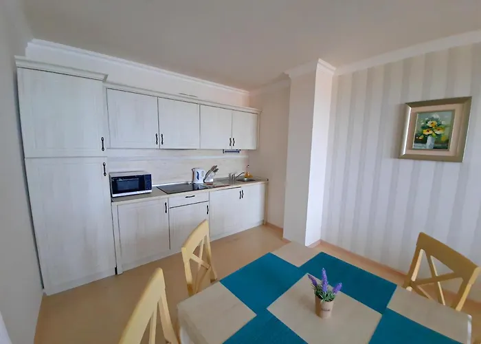 公寓 Private By The Sea With A Large Terrace In Hotel!