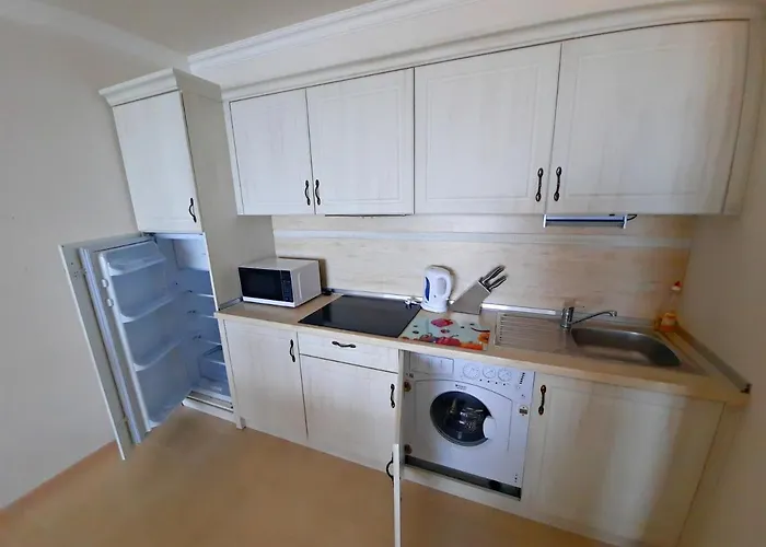 公寓 Private By The Sea With A Large Terrace In Hotel! *